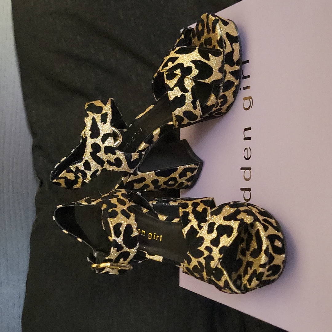Madden Girl Platforms Size 6.